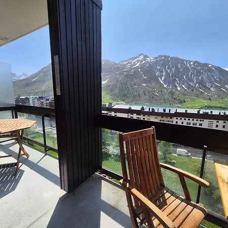 Apartment Tignes: Beau 2 Pieces Cabine, 4 Pers, Face Aux Pistes, Balcon, Wifi - Fr-1-502-598 Tignes
