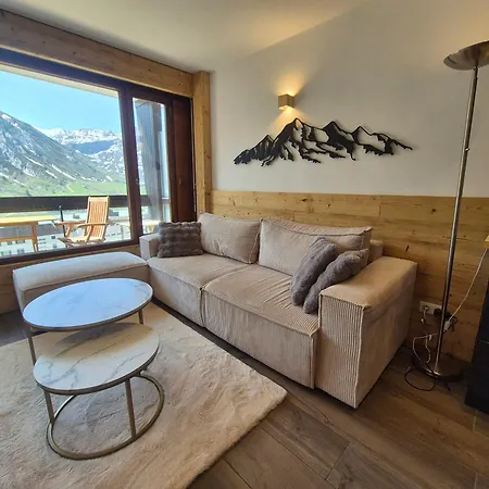 Apartment Tignes: Beau 2 Pieces Cabine, 4 Pers, Face Aux Pistes, Balcon, Wifi - Fr-1-502-598 *